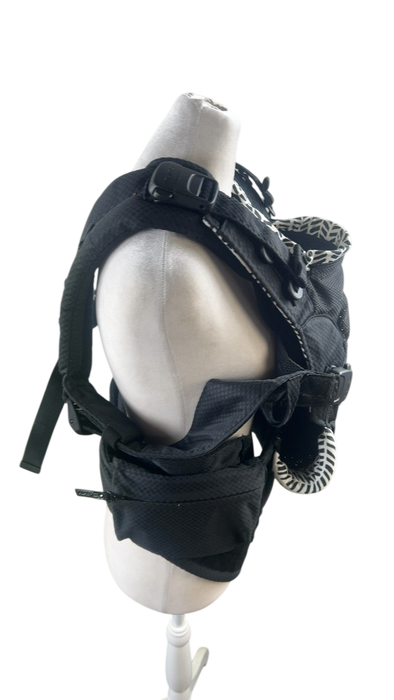 Shop Nuna Cudl Baby Carrier, Broken Arrow at GoodBuy Gear