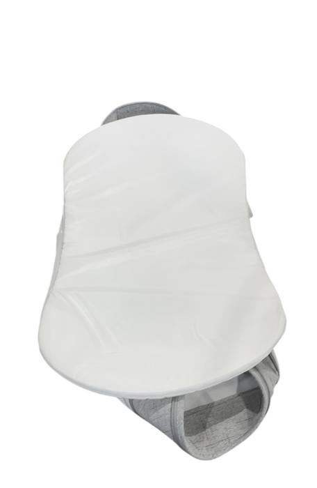 Shop Halo BassiNest Connected Swivel Sleeper 3.0, White/Grey at GoodBuy Gear