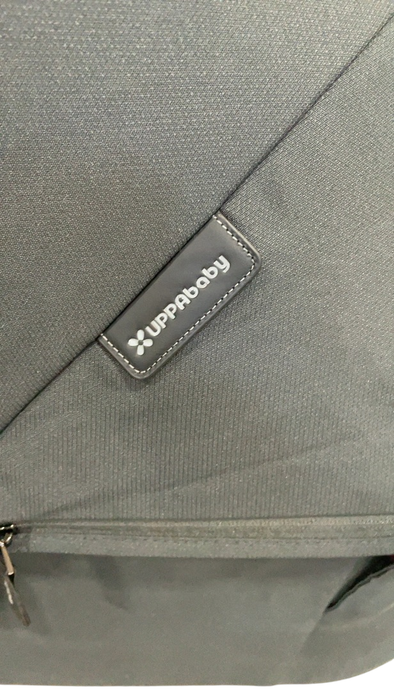 Shop UPPAbaby Bassinet V3, Jake (Charcoal) at GoodBuy Gear