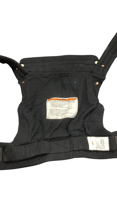 Shop Mabē The Monarch Carrier, Ebony at GoodBuy Gear