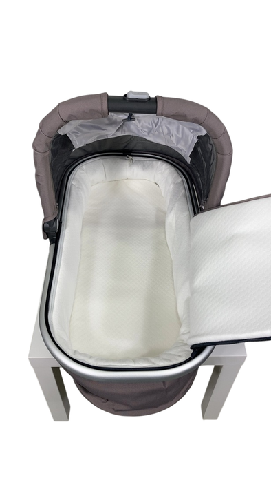 Shop UPPAbaby VISTA V2 Stroller, 2023, Theo (Dark Taupe) at GoodBuy Gear