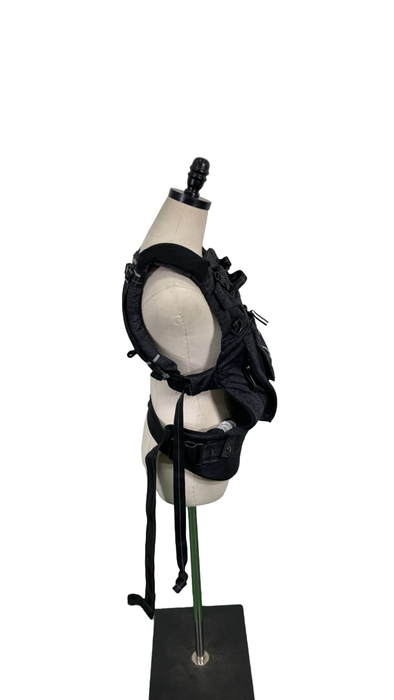 Shop Lillebaby Pursuit Pro Baby Carrier, Heathered Onyx at GoodBuy Gear