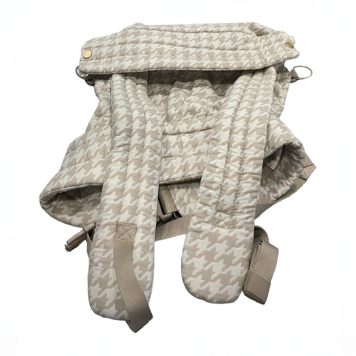 Shop Mabē The Monarch Carrier, Houndstooth at GoodBuy Gear