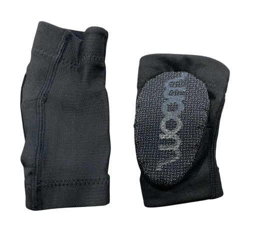 Shop Woom NEEBOWS Elbow Pad Set, Small at GoodBuy Gear
