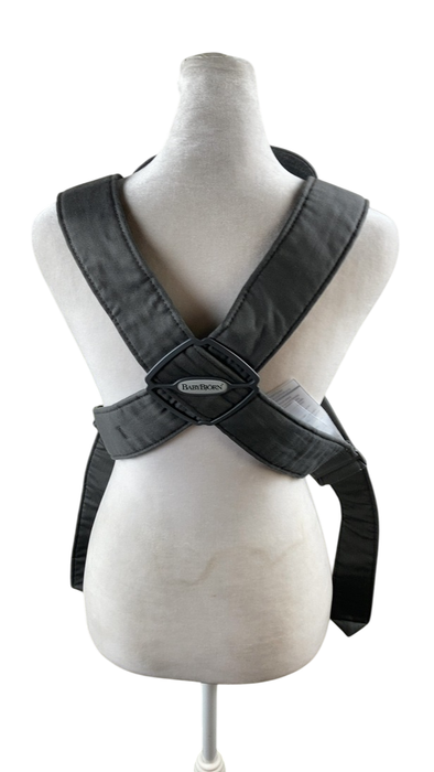 Shop BabyBjorn Baby Carrier Mini, Dark Gray 3D Jersey at GoodBuy Gear