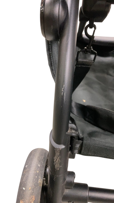 Shop Babyzen YOYO2 Complete Stroller, 2022, Black with Black at GoodBuy Gear