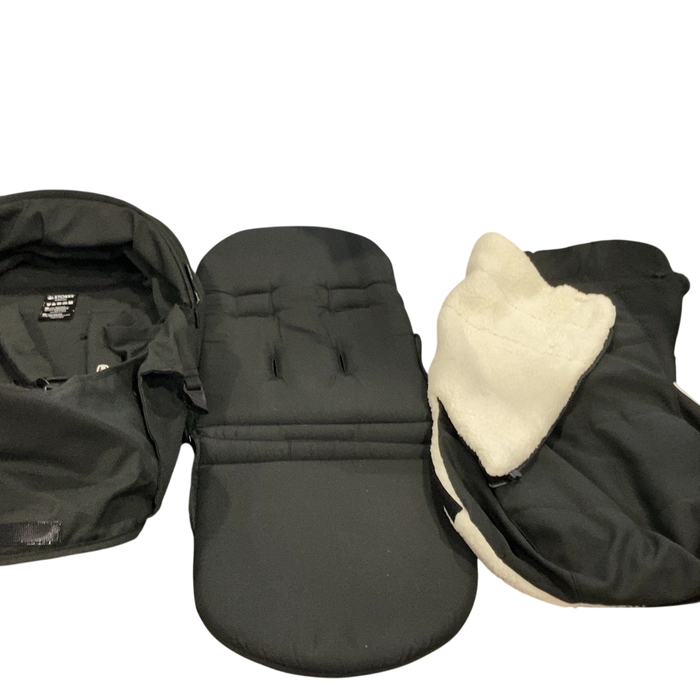 Shop Stokke YOYO 0+ Newborn Pack, Black at GoodBuy Gear