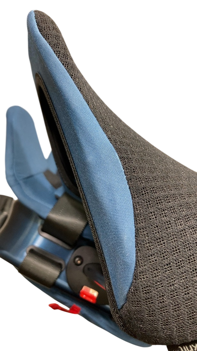 Shop WAYB Pico Portable Car Seat, 2021, Midnight Sky at GoodBuy Gear