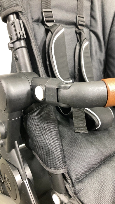 Shop Mockingbird Single to Double 2.0 Stroller, 2024, No Canopy, No Canopy, Silver With Penny Leather at GoodBuy Gear
