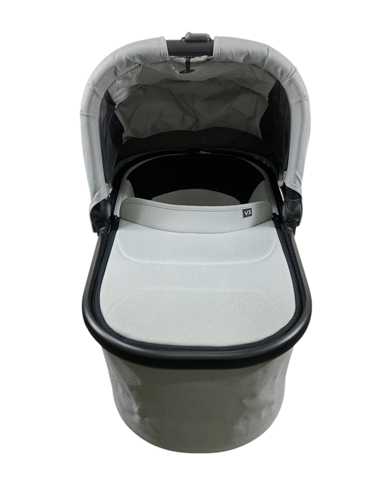 Shop UPPAbaby Bassinet V3, Savannah (Pearl Gray Jacquard) at GoodBuy Gear