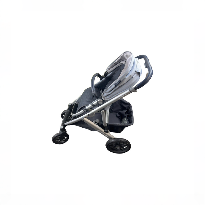Shop UPPAbaby VISTA Stroller, 2018, William (Chambray Oxford) at GoodBuy Gear