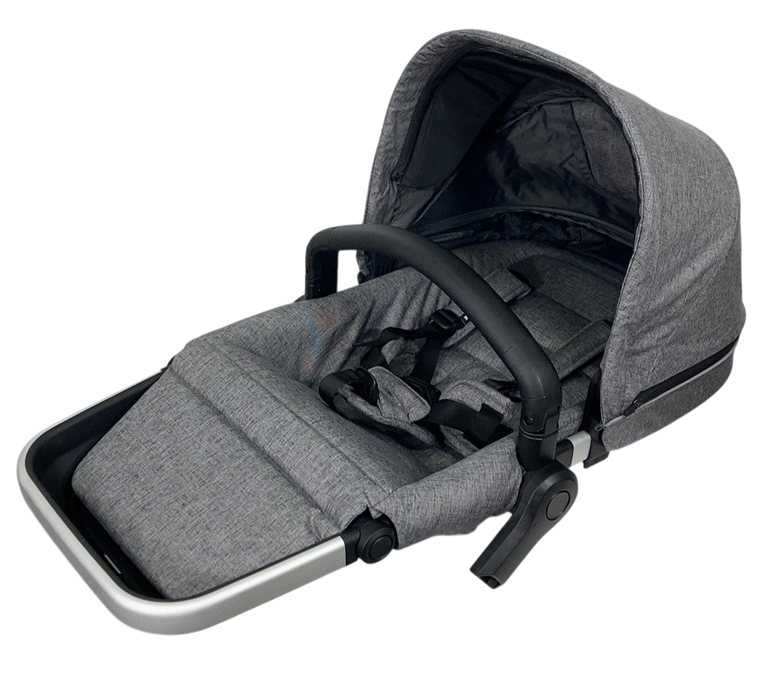 Shop Thule Sleek Sibling Seat, Aluminum, Grey Melange, 2024 at GoodBuy Gear