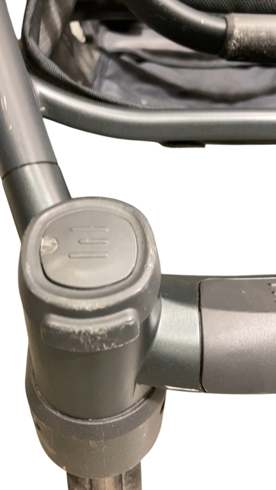 Shop UPPAbaby CRUZ V2 Stroller, 2021, Jake (Charcoal) at GoodBuy Gear