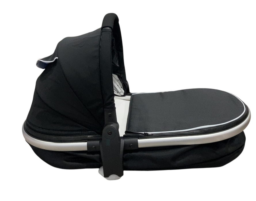 Shop Mockingbird Bassinet, Black, Pre-2026 at GoodBuy Gear