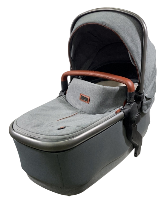 Shop Silver Cross Wave Stroller, Lunar at GoodBuy Gear