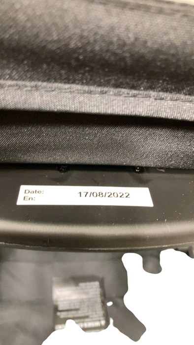 Shop Cybex Eezy S Twist+2 Stroller , 2022, Lava Grey/ Mid Grey at GoodBuy Gear
