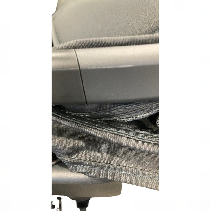 Shop UPPAbaby MINU V3 Stroller, 2025, Jake (Charcoal/Black) at GoodBuy Gear