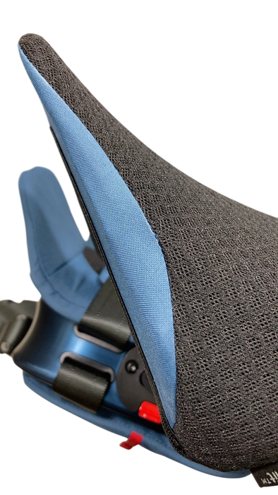Shop WAYB Pico Portable Car Seat, 2023, Midnight Sky at GoodBuy Gear