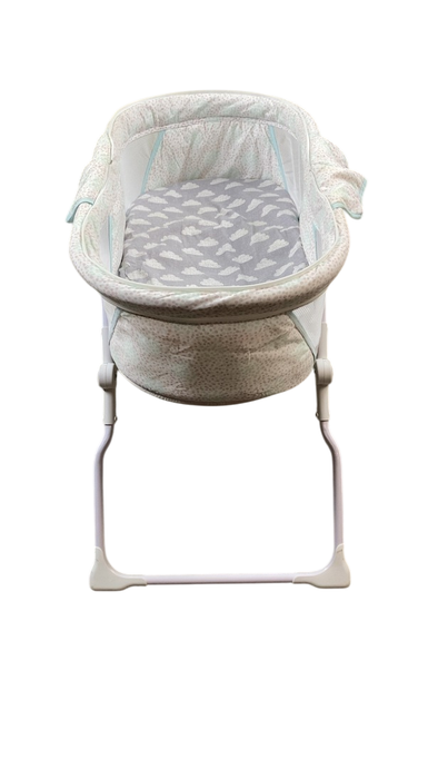 Shop Delta Children EZ Fold Ultra Compact Travel Bassinet at GoodBuy Gear