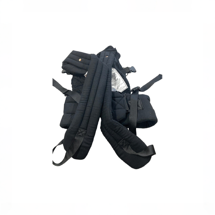 Shop Mabē The Monarch Carrier, Ebony at GoodBuy Gear