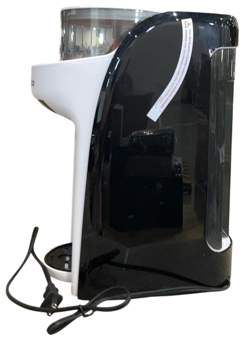 Shop Baby Brezza Formula Pro Advanced Baby Formula Dispenser, White on Black at GoodBuy Gear