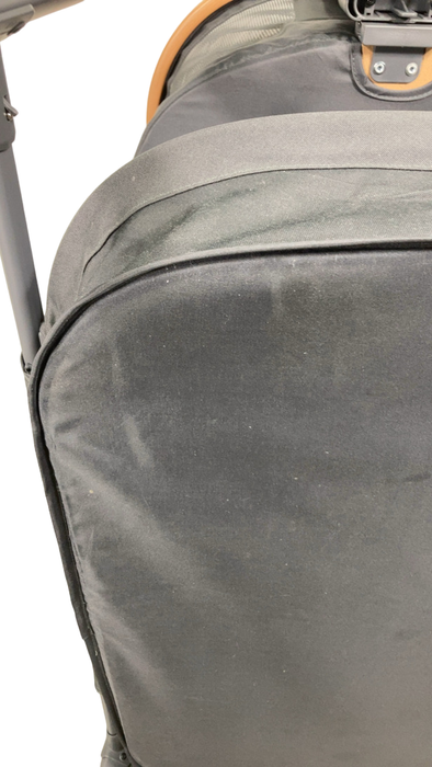 Shop Maxi-Cosi Iora Bedside Bassinet, Essential Graphite at GoodBuy Gear