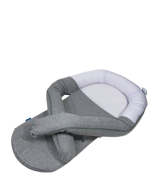 Shop Babymoov CloudNest Organic Soothing Lounger, Grey/White at GoodBuy Gear