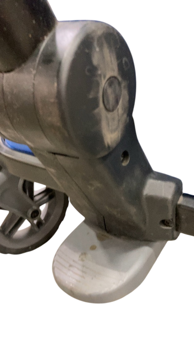 Shop Gladly Family Anthem4 Classic 4 Seater All Terrain Wagon Stroller, Electric Silver at GoodBuy Gear