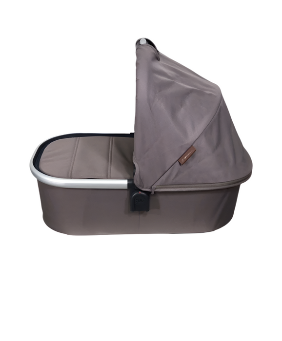 Shop UPPAbaby V2 Bassinet, Theo (Dark Taupe) at GoodBuy Gear