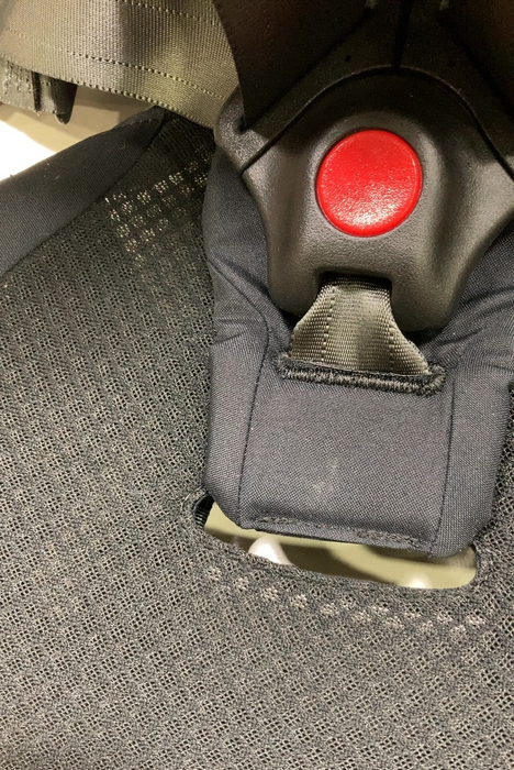 Shop WAYB Pico Portable Car Seat Bundle, 2022, Jet, with Carry Bag at GoodBuy Gear