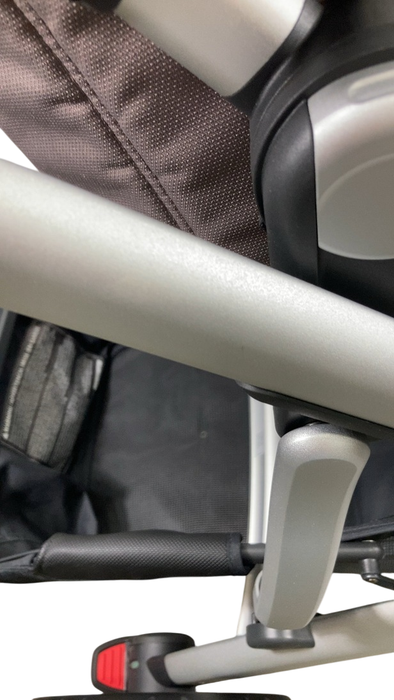 Shop UPPAbaby VISTA V2 Stroller, 2023, Theo (Dark Taupe) at GoodBuy Gear