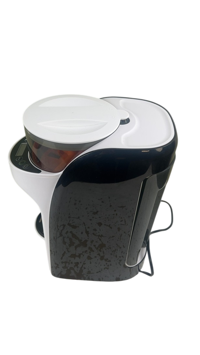 Shop Baby Brezza Formula Pro Advanced Baby Formula Dispenser, White on Black at GoodBuy Gear