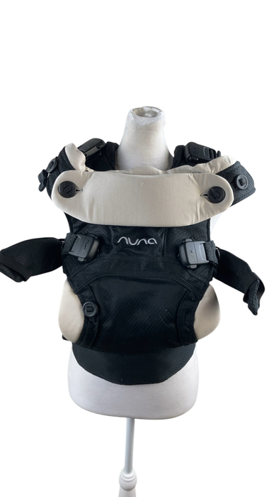Shop Nuna Cudl Clik, Caviar at GoodBuy Gear