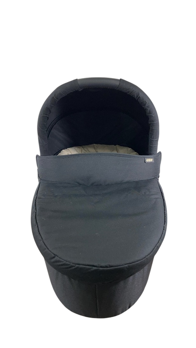 Shop Mamas & Papas Sola2 Bassinet, Black at GoodBuy Gear