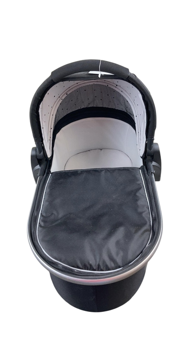 Shop Mockingbird Bassinet, Black, Pre-2026 at GoodBuy Gear