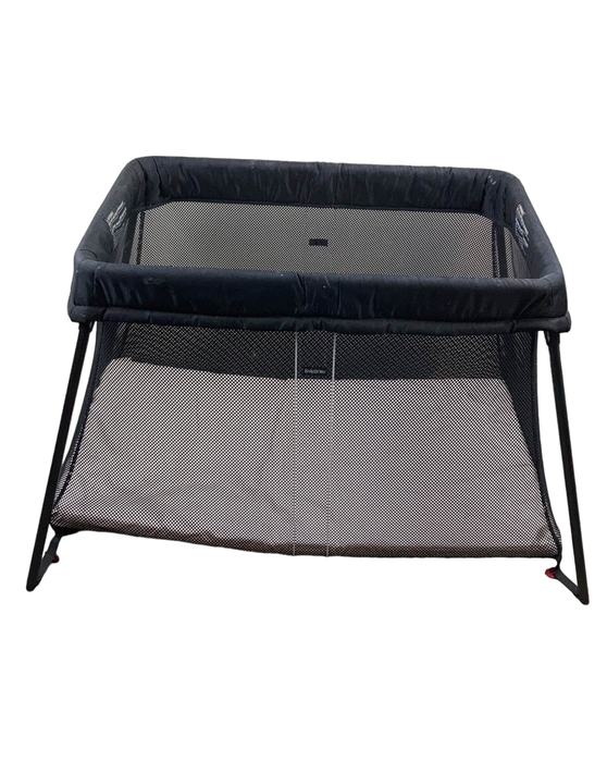 used BabyBjorn Travel Crib Light, Black