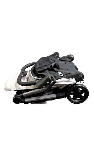 Shop Colugo Compact Stroller, 2023, Cool Grey at GoodBuy Gear