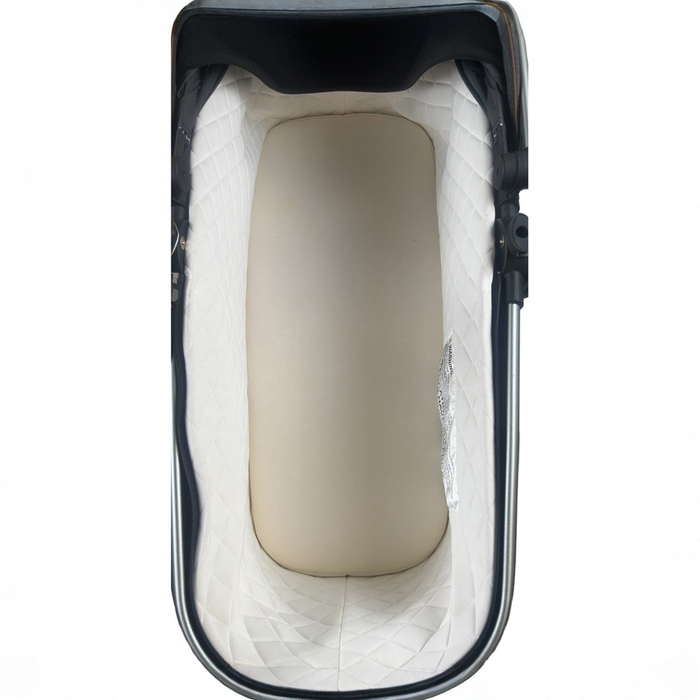 Shop Silver Cross Wave Bassinet Carry Cot, Granite at GoodBuy Gear
