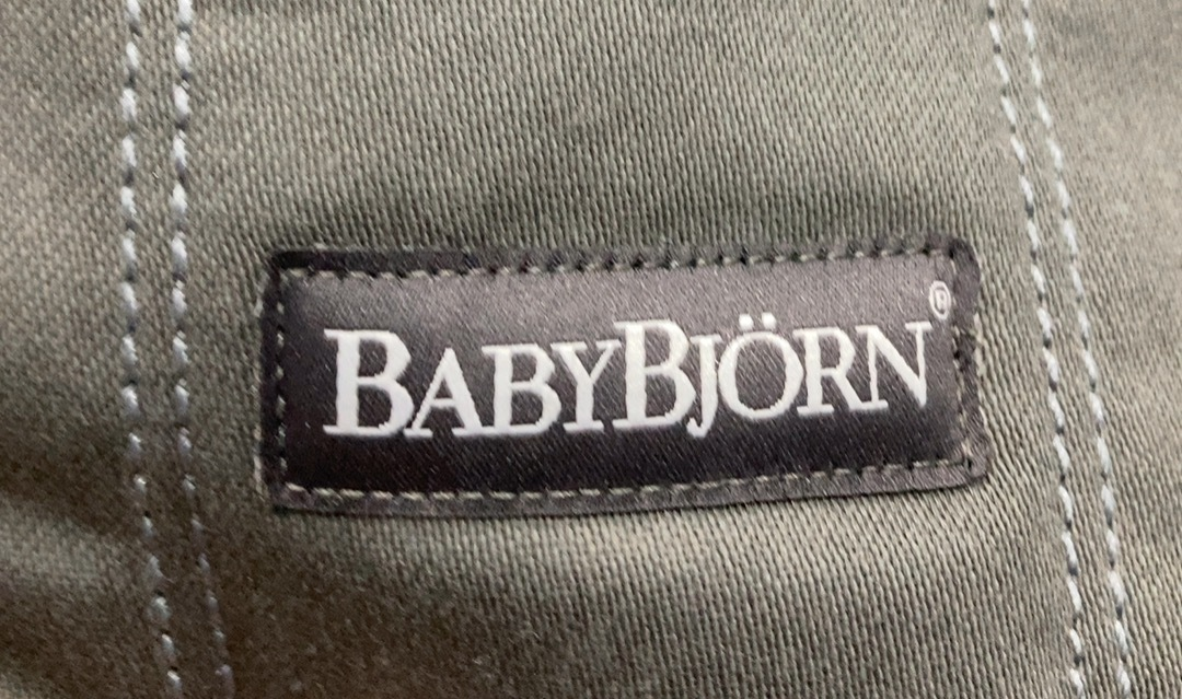 Shop BabyBjorn Bouncer Bliss Bundle With Toy Bar, Anthracite Cotton Classic Quilt, Dark Gray Frame, Flying Friends at GoodBuy Gear