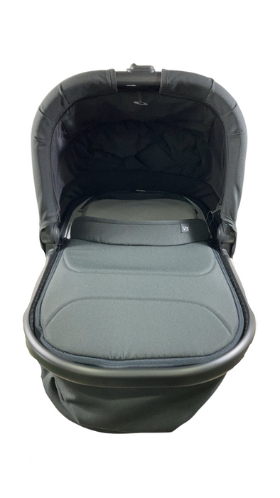Shop UPPAbaby Bassinet V3, Jake (Charcoal) at GoodBuy Gear
