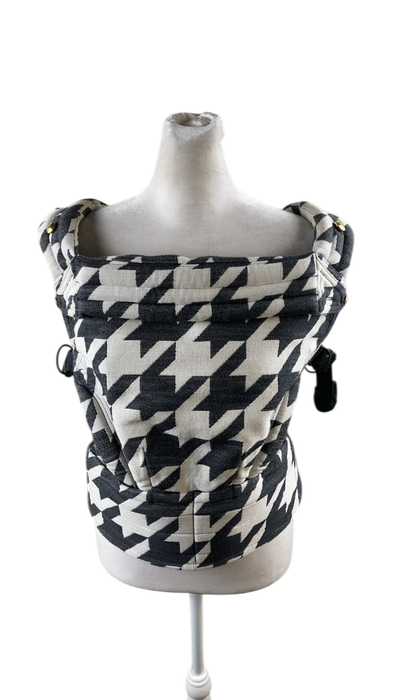 Shop Artipoppe Zeitgeist Cotton Carrier, Tweed BW at GoodBuy Gear