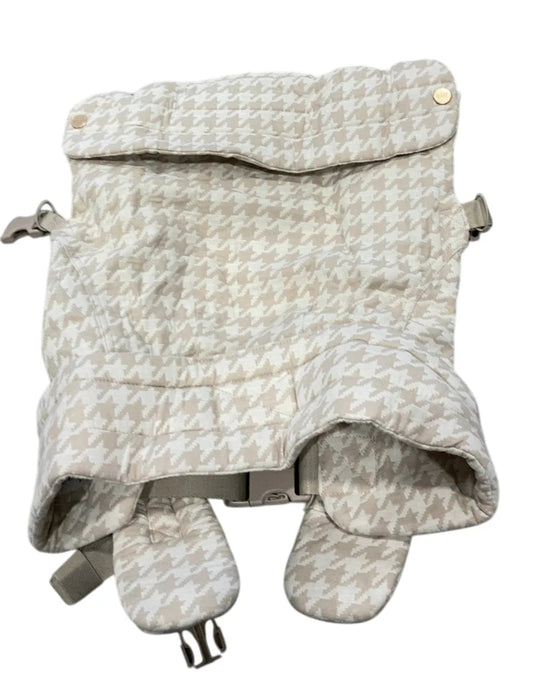 Shop Mabē The Monarch Carrier, Houndstooth at GoodBuy Gear