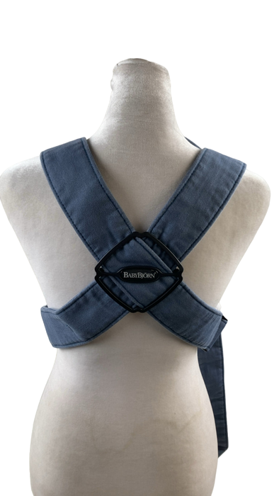 Shop BabyBjorn Baby Carrier Mini, Vintage Indigo Woven at GoodBuy Gear