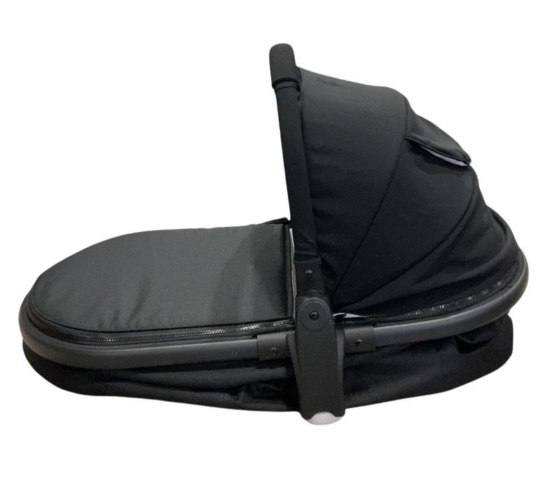 Shop Mockingbird Bassinet, 2026+, Black at GoodBuy Gear