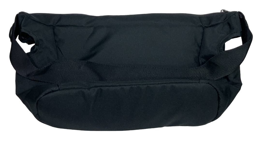 Shop Doona Essentials Bag, Nitro black at GoodBuy Gear