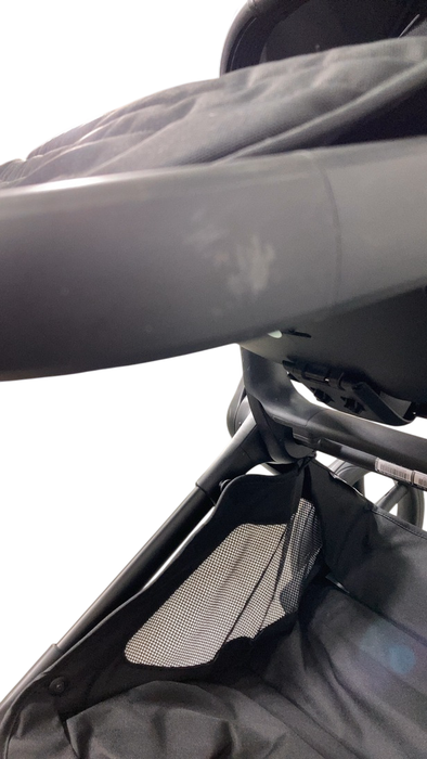 Shop Bugaboo Fox 5 Stroller, 2024, Black, Midnight Black at GoodBuy Gear