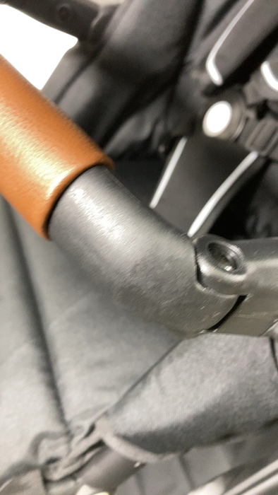 Shop Mockingbird Single to Double 2.0 Stroller, 2024, Black, Silver With Penny Leather, Windowpane at GoodBuy Gear