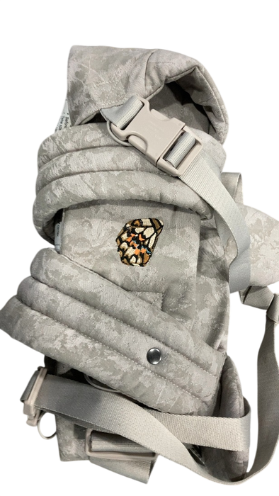 Shop Mabē The Monarch Carrier, Ashland/Camo at GoodBuy Gear