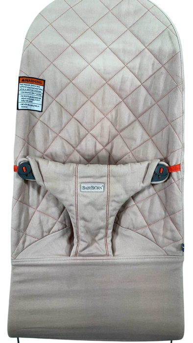 Shop BabyBjorn Bouncer Bliss, Dusty Pink Cotton Classic Quilt, Light Gray Frame at GoodBuy Gear