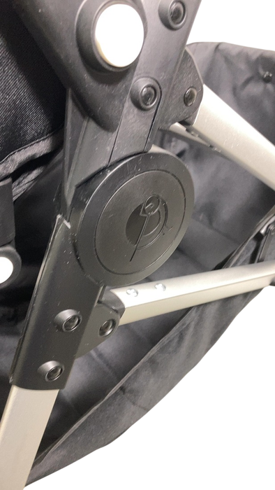 Shop Mockingbird Single to Double 2.0 Stroller, 2024, Black, Silver With Black Leather, Windowpane at GoodBuy Gear